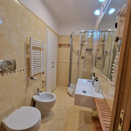 Papavistarelais 로마